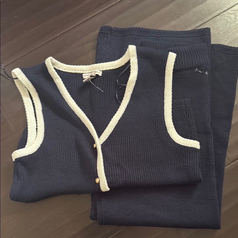Sincerely Jules V-Neck Top in Blue and Cream